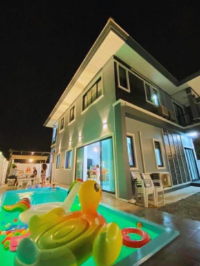Cher Cher Pool Villa